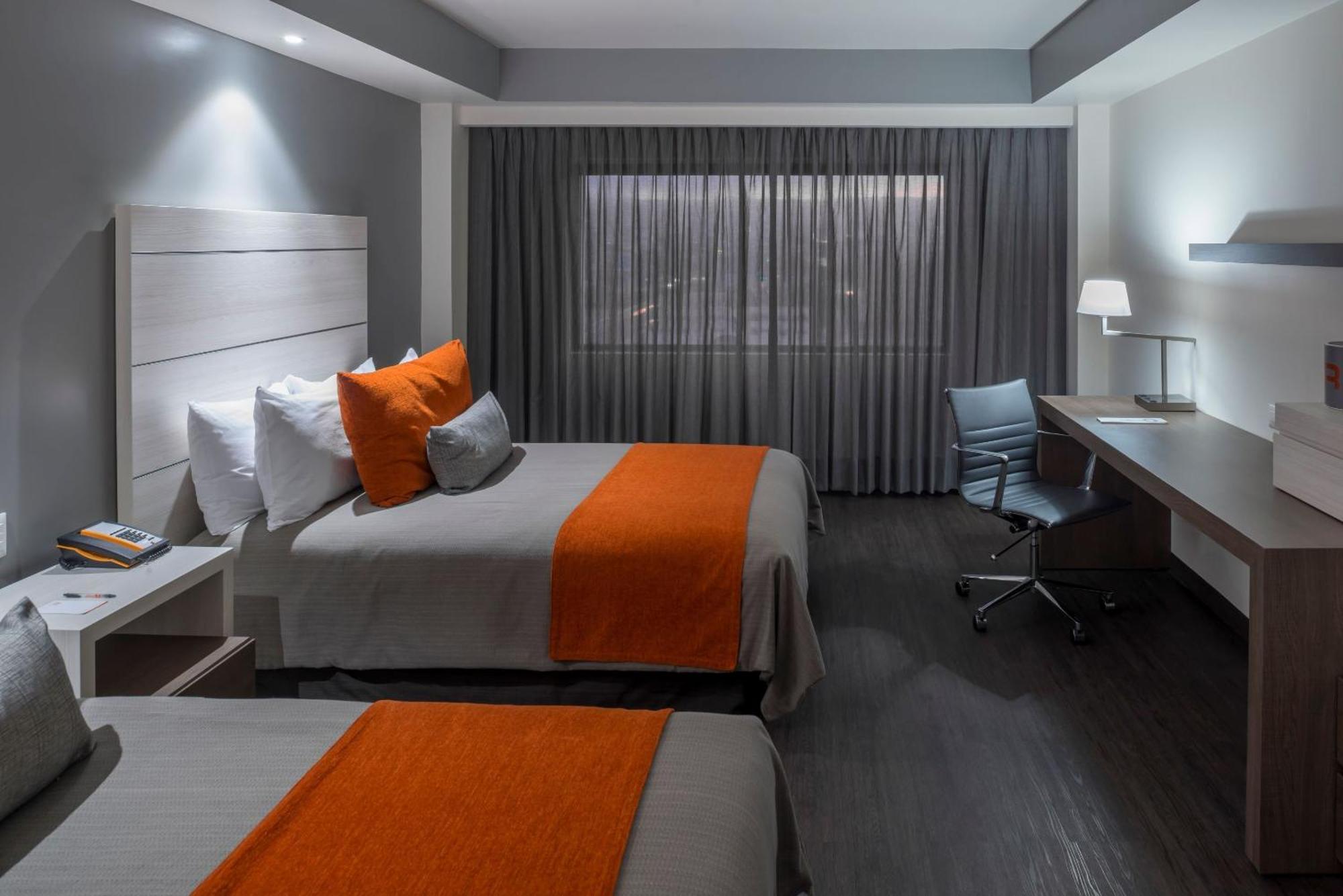 Real Inn Tijuana By Camino Real Hoteles Dış mekan fotoğraf A room at the hotel